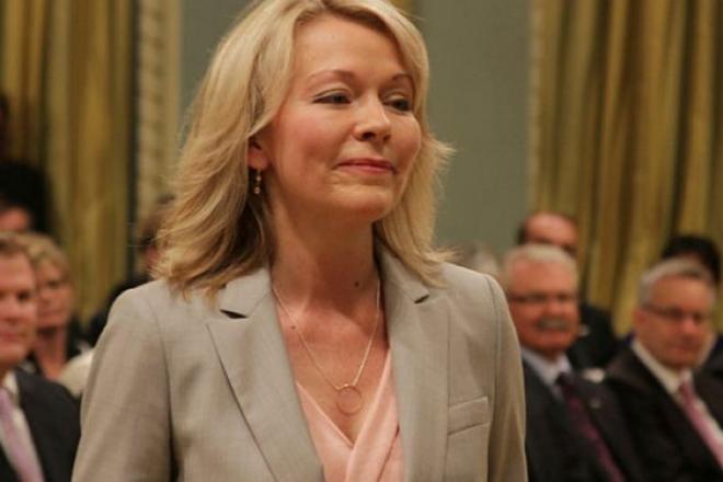 Cabinet-shuffle-July-15-2013-Candice-Bergen-2-Sam-photo